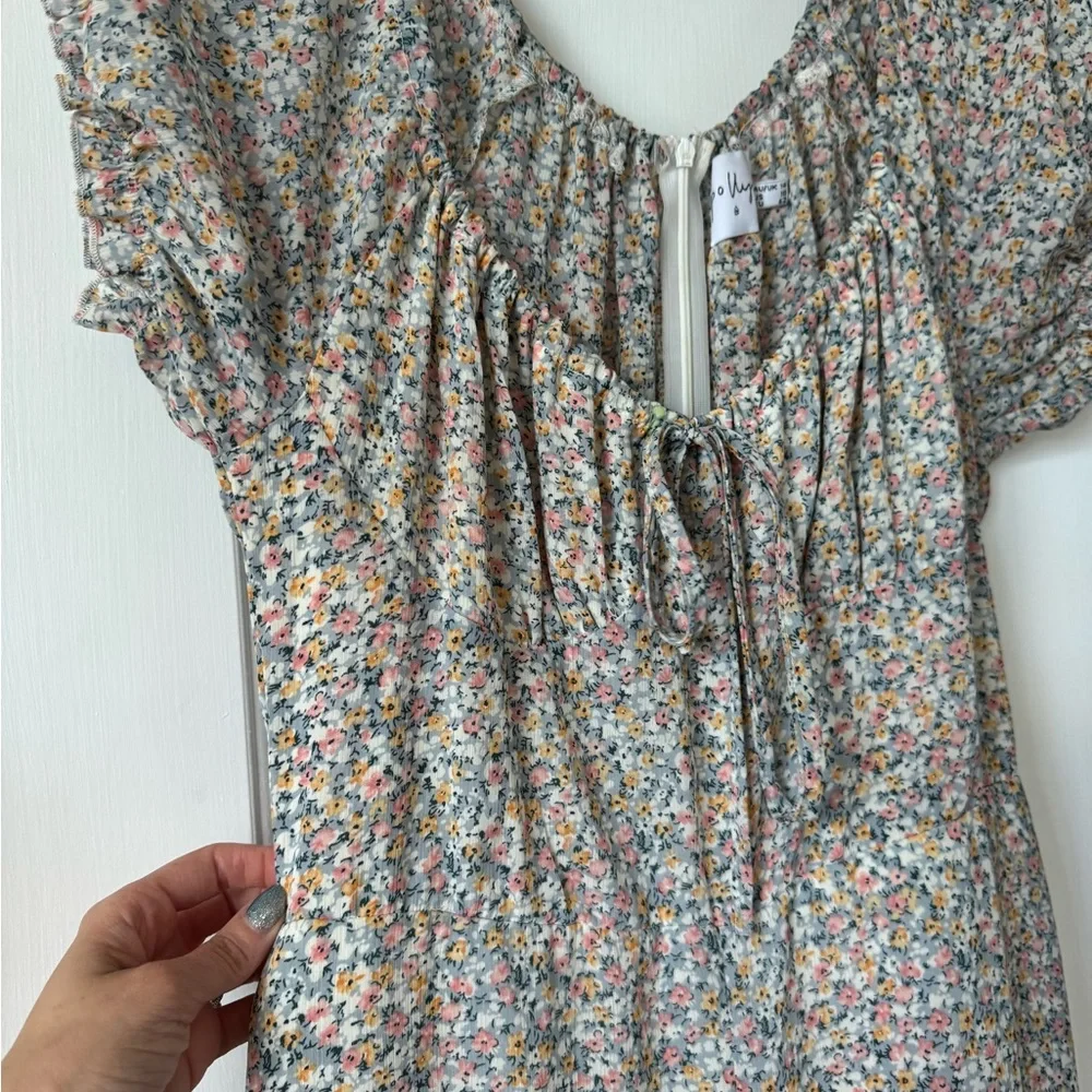 EUC Princess Polly | Blue/Pink/Why Puff Sleeve Romper - Picture 4 of 7